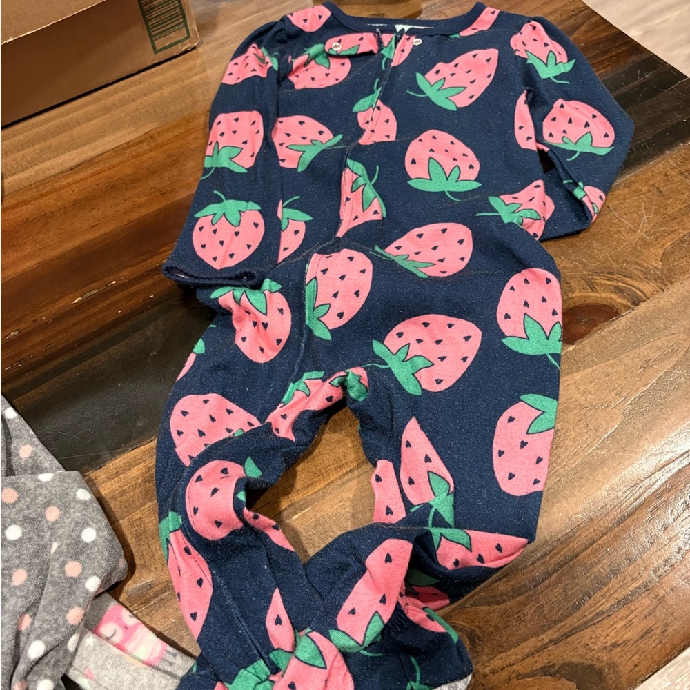Carters footed winter sleepers bundle - Picture 6 of 6